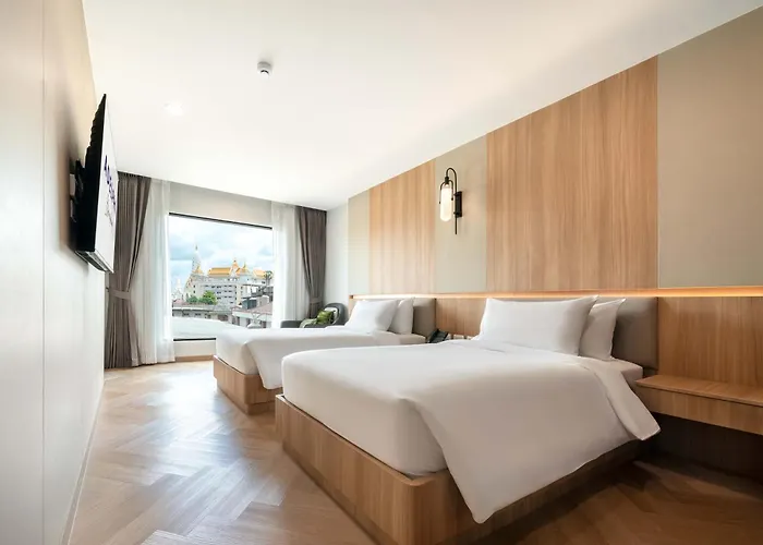 Adelphi Itsaraphap Hotel